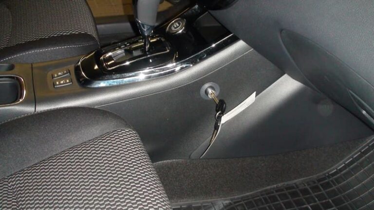 NISSAN-PULSAR-AUTOMAT-mr-15-04